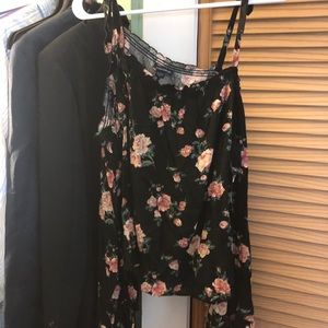 American Eagle Cold Shoulder Bell Sleeve Top SZXXL